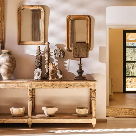 Le Tresor De Marie - Charming Traditional Retreat, By Zantewize Gaitani